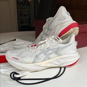 ASICS x Bandit Novablast 5